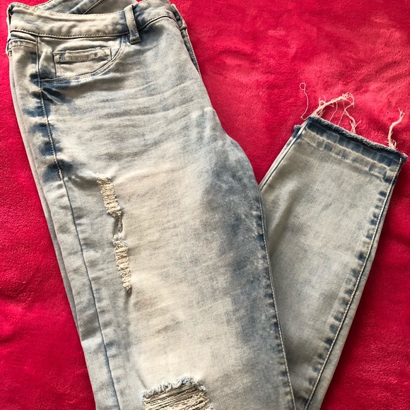 Rampage Distressed Jeans - Picture 3 of 3